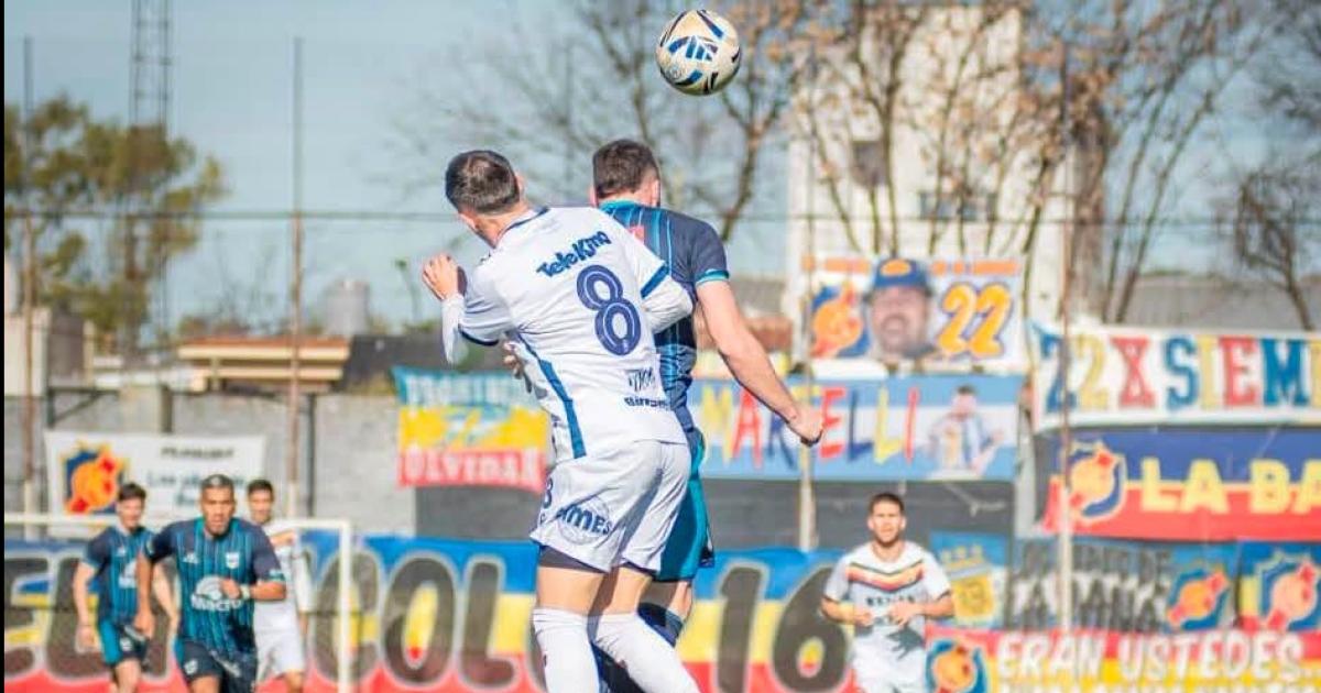 Gimnasia de Jujuy y Ferro fueron derrotados pero continuacutean como punteros de sus zonas