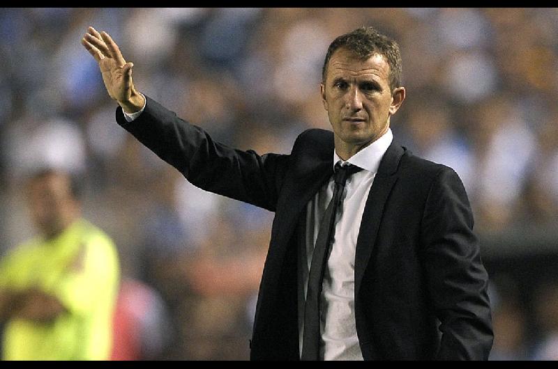 La reaccioacuten y el insulto al aire de Arruabarrena tras el empate de Newelllsquos ante Boca