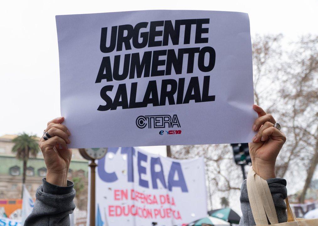 El paro nacional docente tuvo adhesioacuten dispar con mayoriacutea en la provincia de Buenos Aires