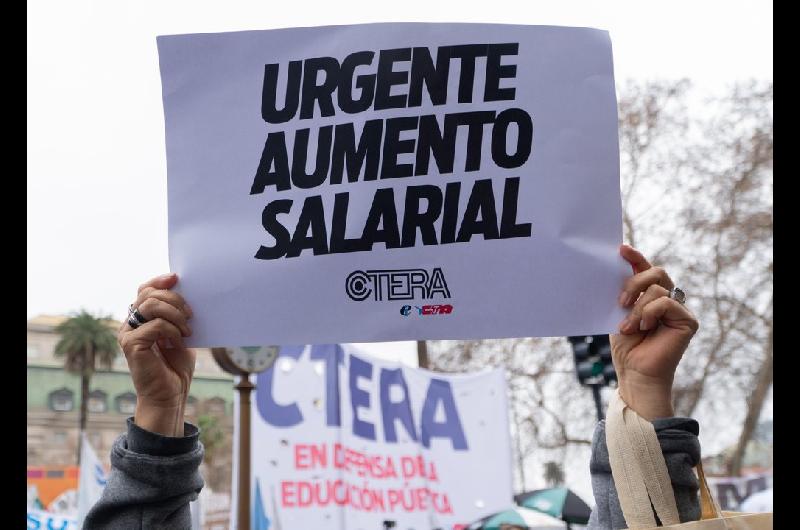 El paro nacional docente tuvo adhesioacuten dispar con mayoriacutea en la provincia de Buenos Aires