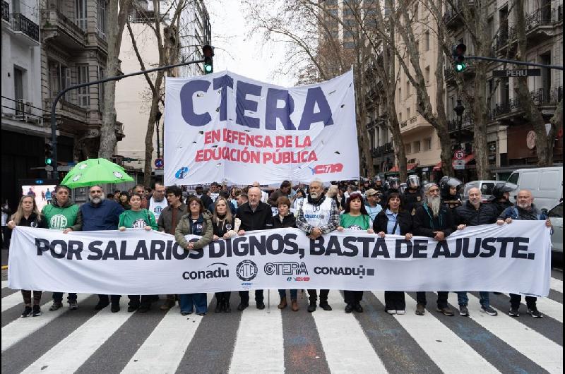 Paro docente- el Gobierno cruza a CTERA y habla de acatamiento dispar