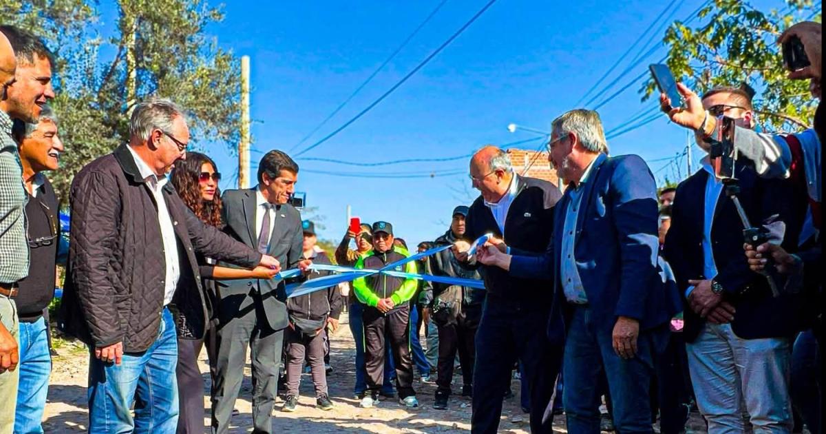 Sadir inauguroacute red cloacal para 300 familias de Perico