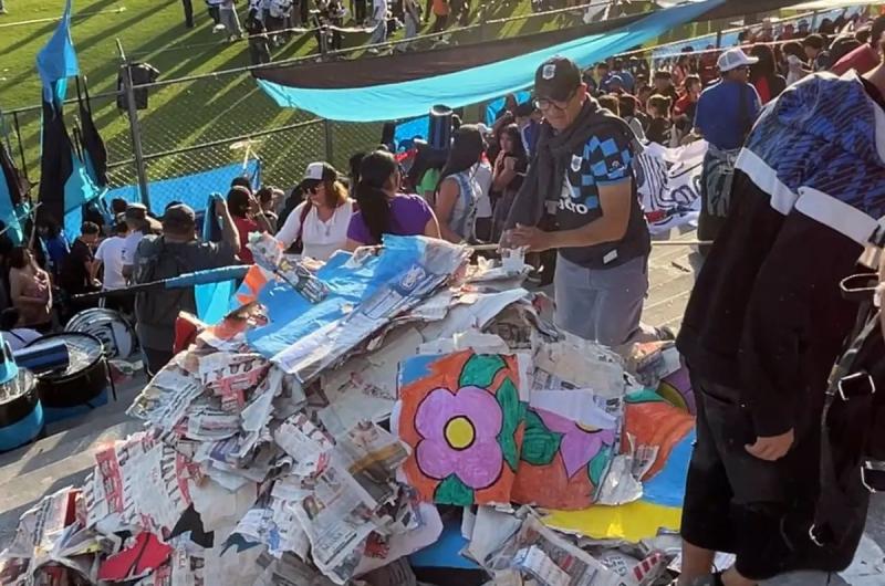 Estudiantes levantaron residuos del Finde Estudiantil y sumaron puntos