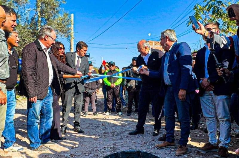 Sadir inauguroacute red cloacal para 300 familias de Perico