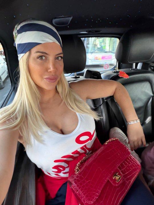 Las imaacutegenes del ldquoviaje inolvidablerdquo de Wanda Nara en Europa tras el robo en Milaacuten