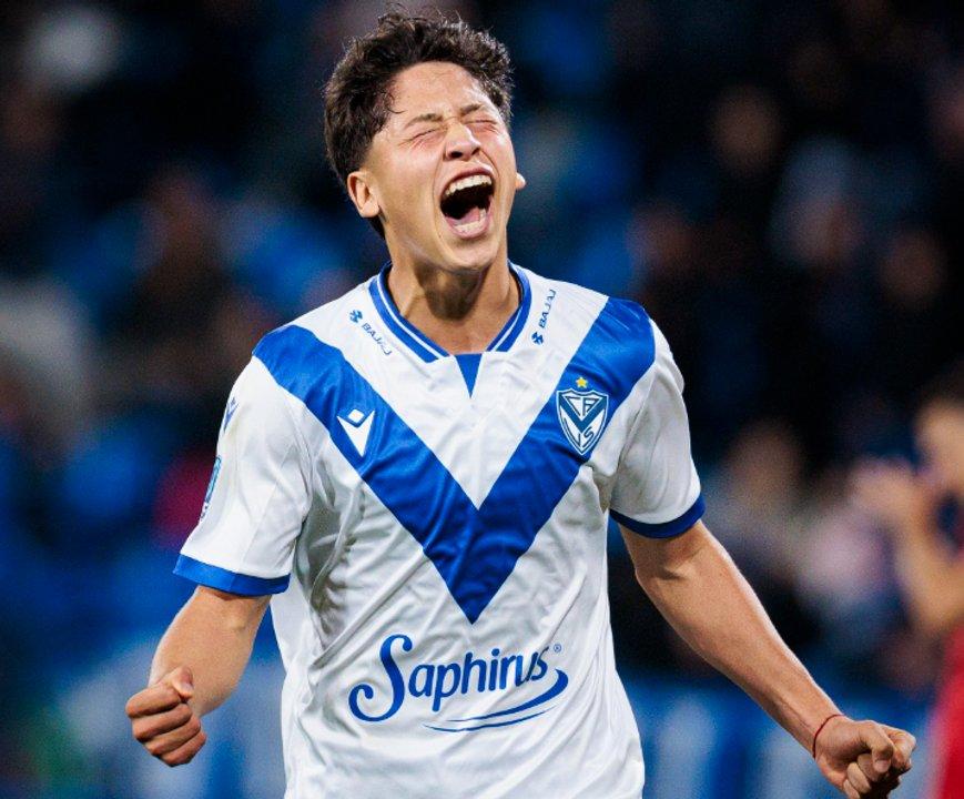 Quieacuten es Thiago Aguirre la nueva joya de Veacutelez que se vistioacute de heacuteroe ante Independiente