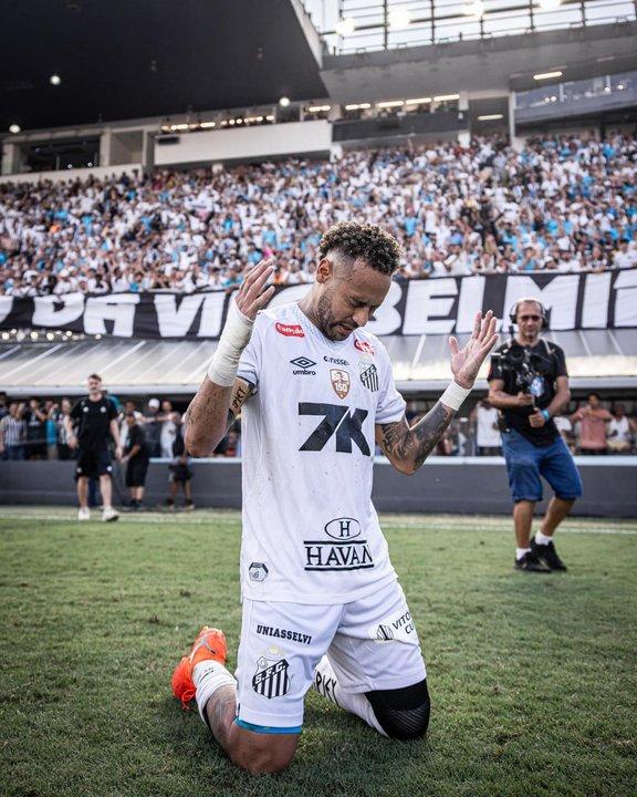 iquestSe retira Neymar Las dudas sobre su continuidad en el fuacutetbol