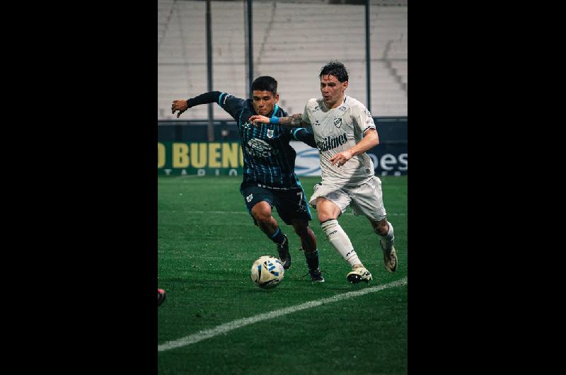 Gimnasia de Jujuy perdioacute con Quilmes y no pudo alejarse en la punta de la Primera Nacional