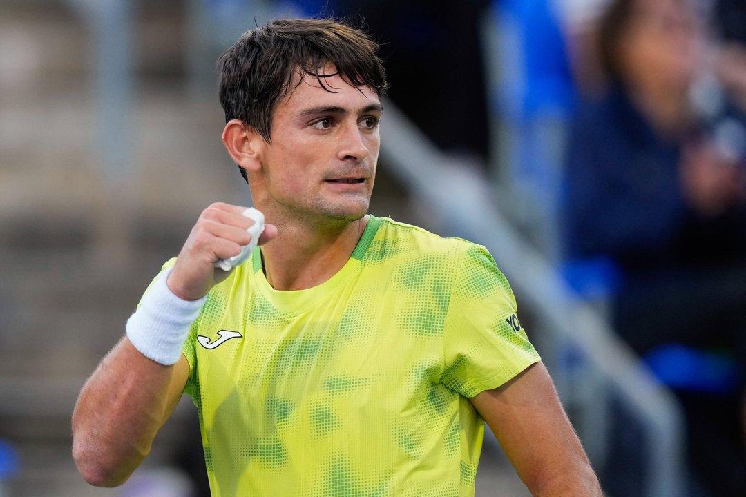 Mariano Navone va por un lugar en los octavos de final del Masters de Canadaacute