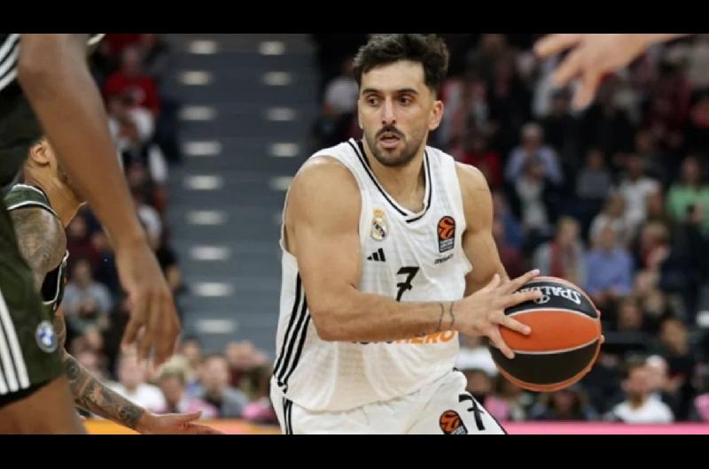 Campazzo sorprendioacute a un grupo de joacutevenes y jugoacute un picado en Coacuterdoba