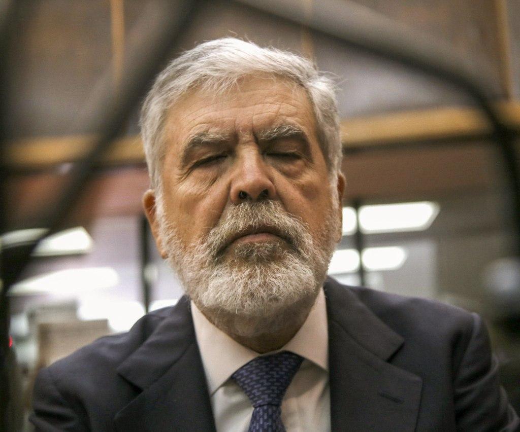 Casacioacuten validoacute el procesamiento de Julio De Vido y de su esposa por supuesto enriquecimiento iliacutecito