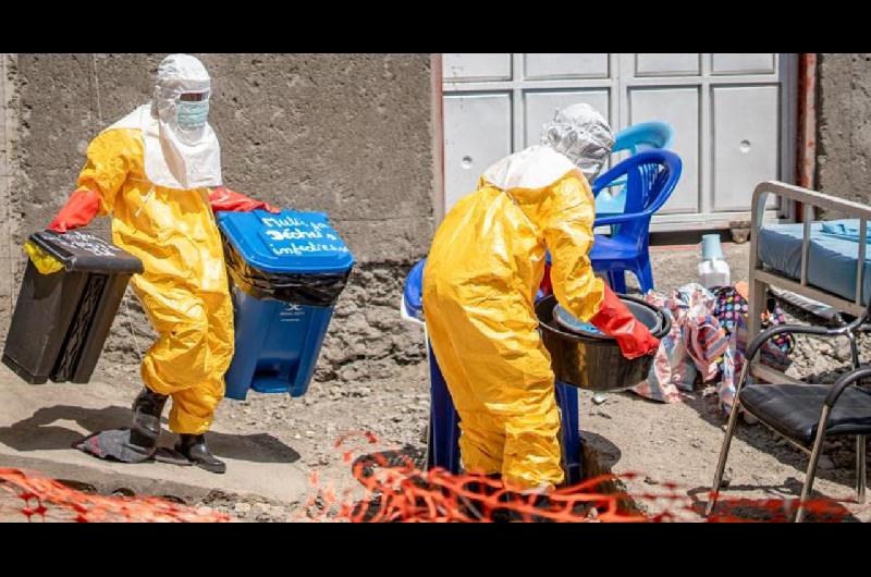 El brote de eacutebola ya provocoacute la muerte de 330 nintildeos en el Congo