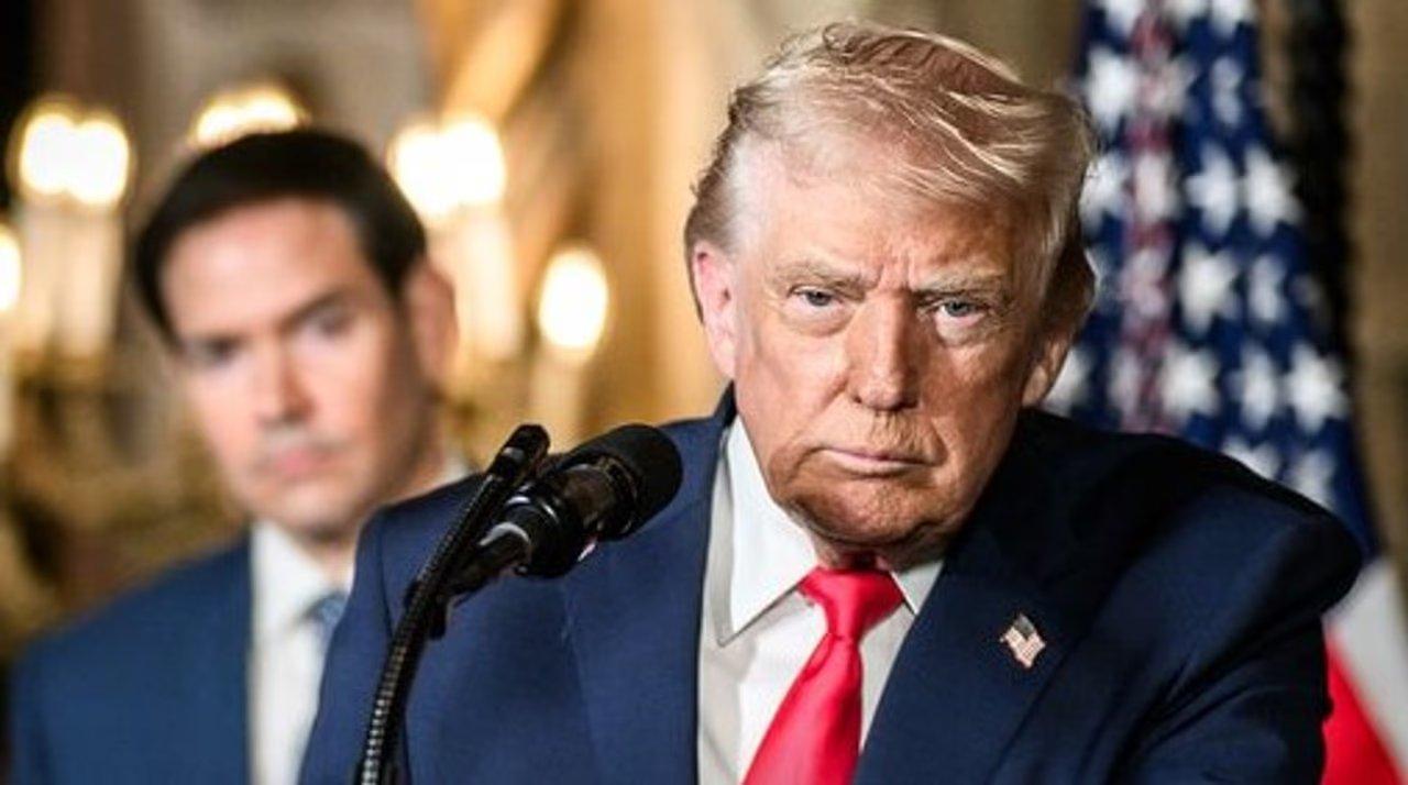 Trump firmoacute oacuterdenes ejecutivas contra el turismo de nacimiento