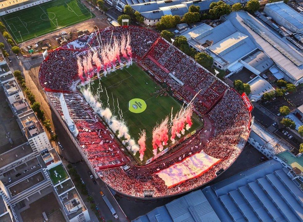 Huracaacuten se pronuncioacute a favor de la Ley de Tierras con un ldquopalordquo para San Lorenzo