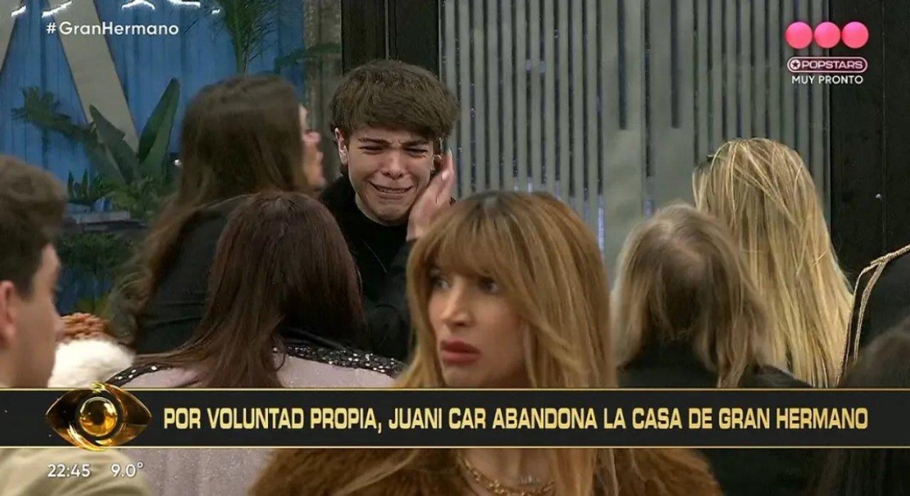 Momento desgarrador en Gran Hermano- Juanicar abandonoacute la casa por un problema de salud de su mamaacute