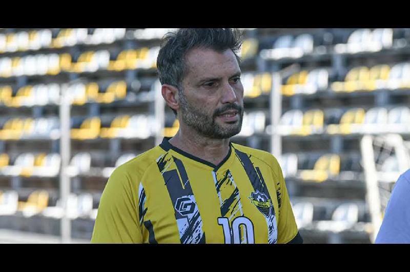 El presidente de Recoleta descartoacute jugar ante Boca- ldquoO juego o soy dirigenterdquo