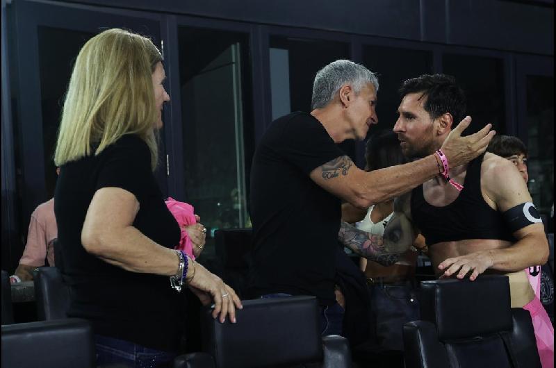 La uacuteltima vez que Jorge Messi vio jugar a Lionel- una noche de doblete y abrazo en Miami