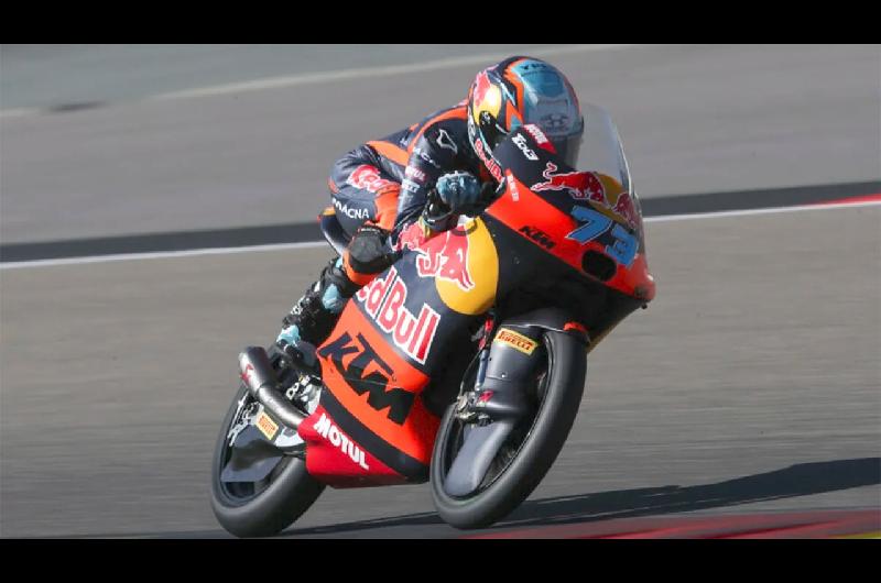 Valentiacuten Perrone volvioacute al podio en Moto3 con un tercer puesto en el GP de Gran Bretantildea