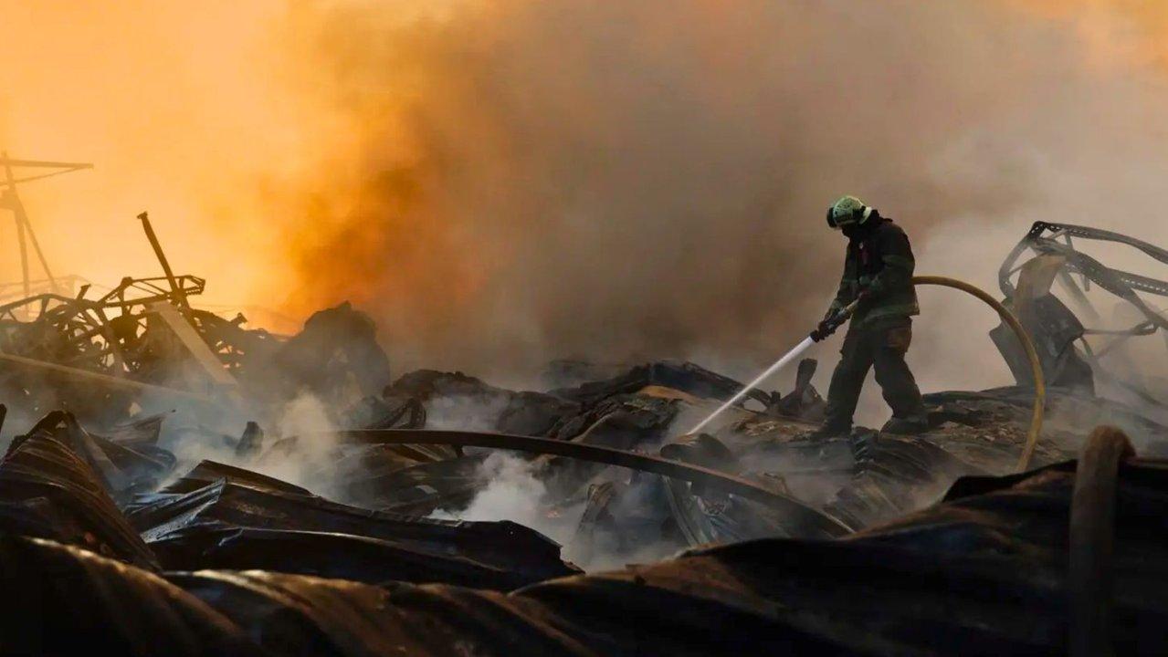 Ataque ruso destruyoacute un almaceacuten de insumos meacutedicos de la OMS en Ucrania