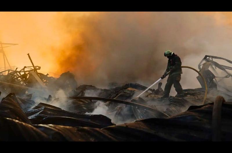 Ataque ruso destruyoacute un almaceacuten de insumos meacutedicos de la OMS en Ucrania