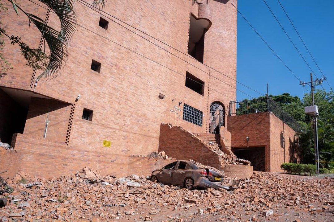 Colombia- al menos 132 muertos y 570 heridos tras el terremoto de magnitud 74