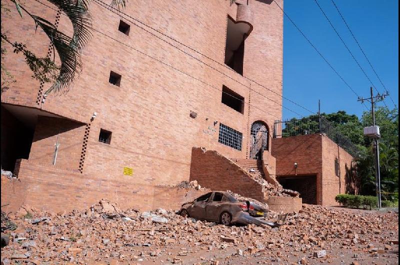 Colombia- al menos 132 muertos y 570 heridos tras el terremoto de magnitud 74