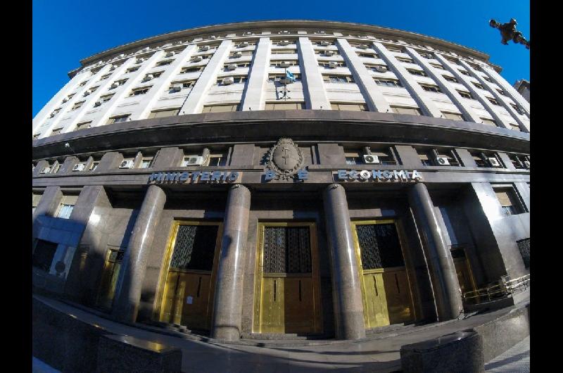 Economiacutea recomproacute US781 millones en Letras del Tesoro Intransferibles al BCRA