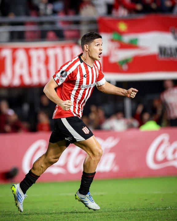 Estudiantes LP recibe a Universidad Catoacutelica por la ida de los octavos de final de la Copa Libertadores
