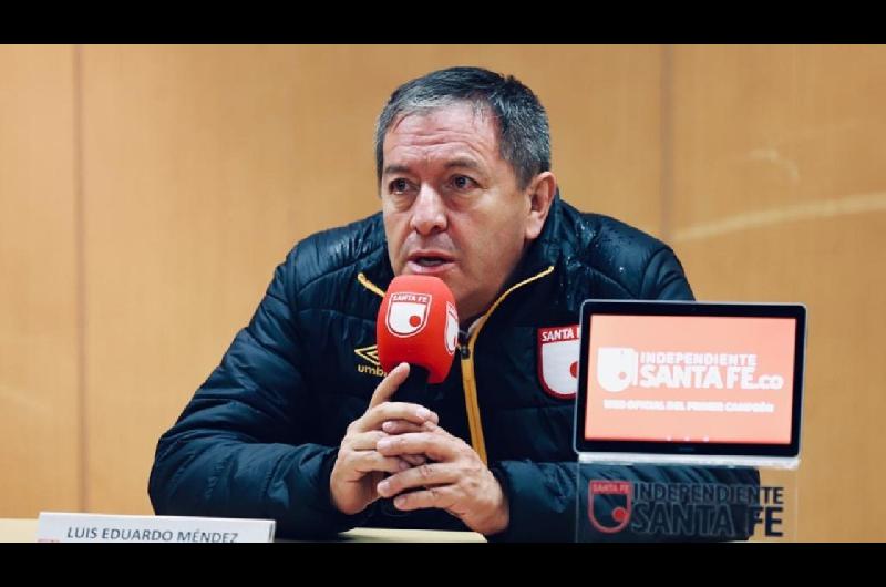 Independiente Santa Fe no quiere salir de Bogotaacute- ldquoNo hay motivo para cambiar de ciudadrdquo