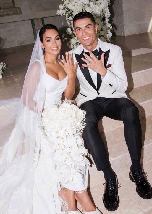 Cristiano Ronaldo y Georgina Rodriacuteguez ya son marido y mujer- coacutemo lo anunciaron