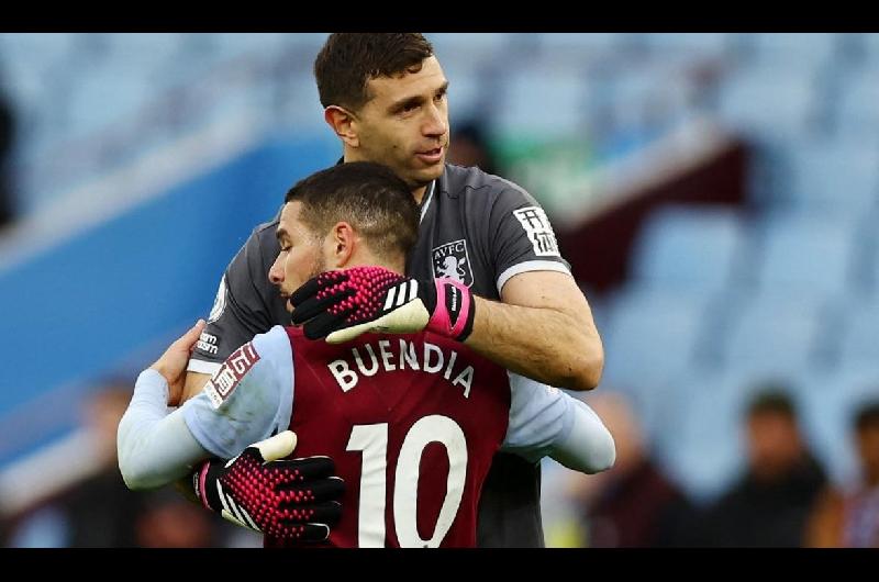 Dibu Martiacutenez no jugaraacute la Supercopa de Europa con Aston Villa