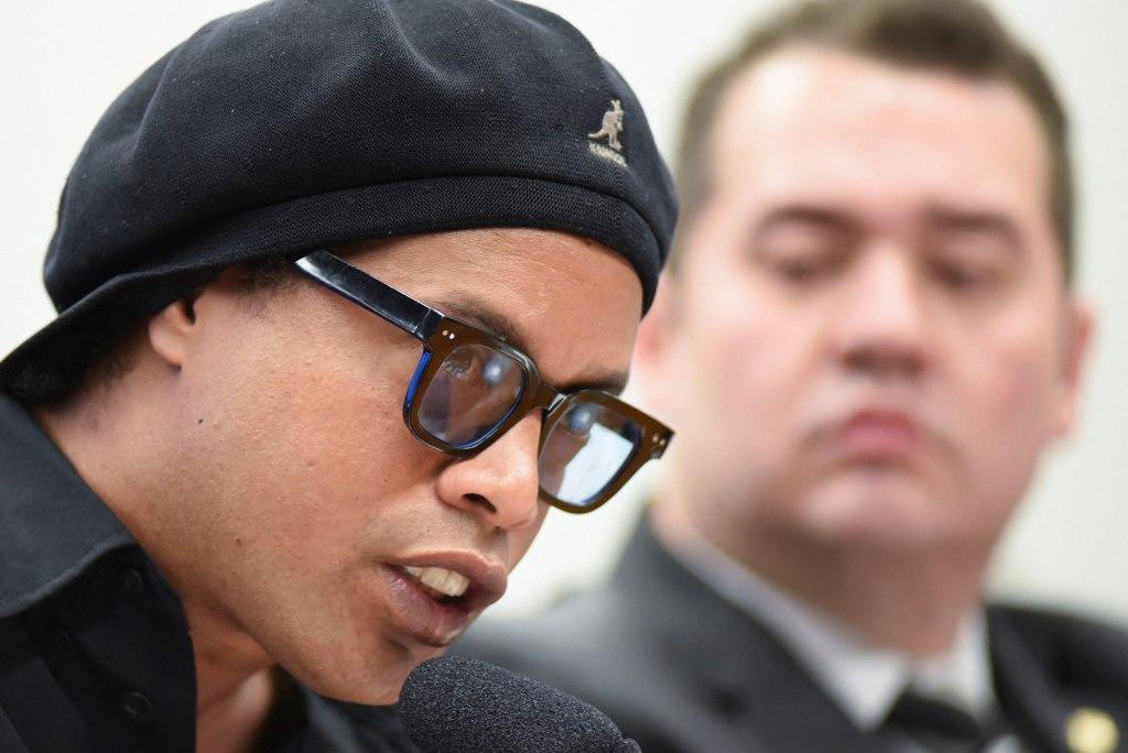 Ronaldinho se mete en el mundo empresarial y quiere comprar uno de los grandes clubes de Europa