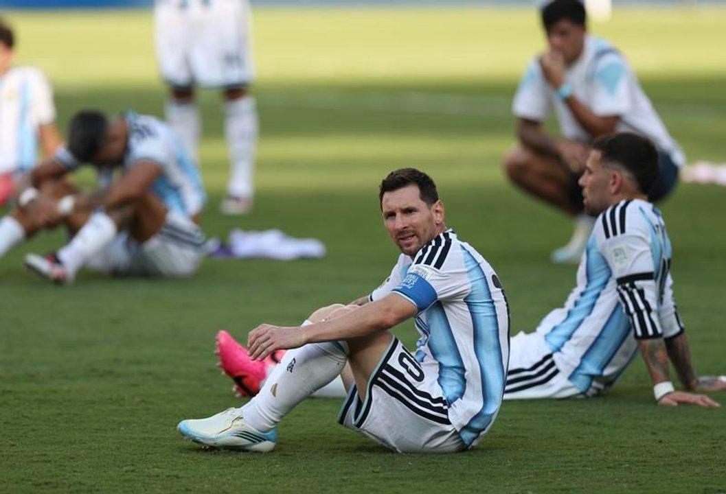 La frase de Messi que sembroacute incertidumbre sobre su retiro- ldquoTengo dudas de seguirldquo