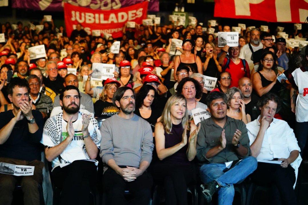 iquestSe rompe el Frente de Izquierda Acusan a Myriam Bregman de ldquocortarse solardquo y de ldquocoquetear con el peronismordquo