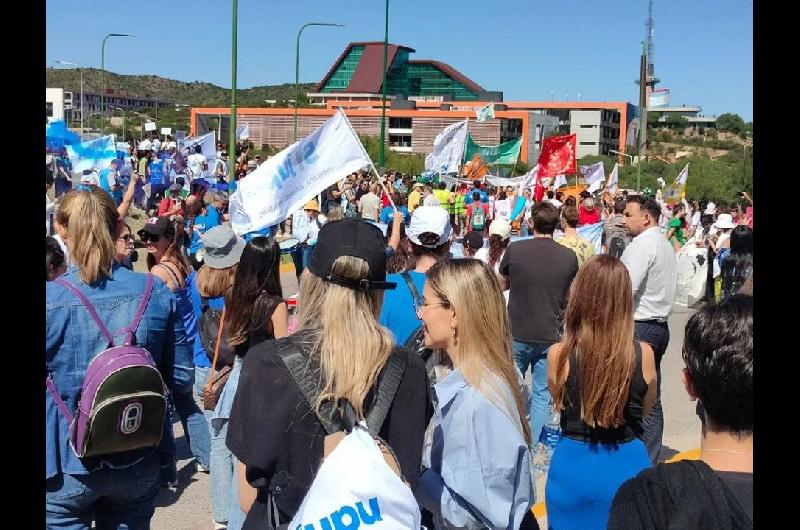 San Luis- el salario estatal promedio quedoacute por debajo de una canasta sindical