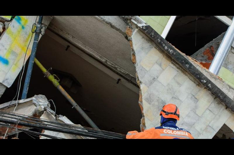 Terremoto en Colombia causoacute casi 300 viacutectimas seguacuten reportes oficiales