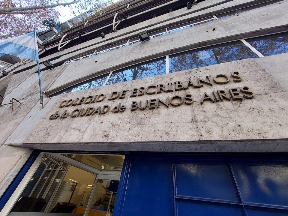 El Colegio de Escribanos lanzoacute una plataforma gratuita para firmar documentos digitales de forma remota