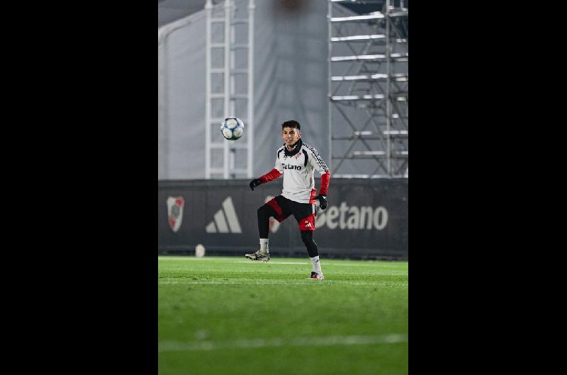 Con el debut de Almada la formacioacuten de River para enfrentar a Argentinos Juniors