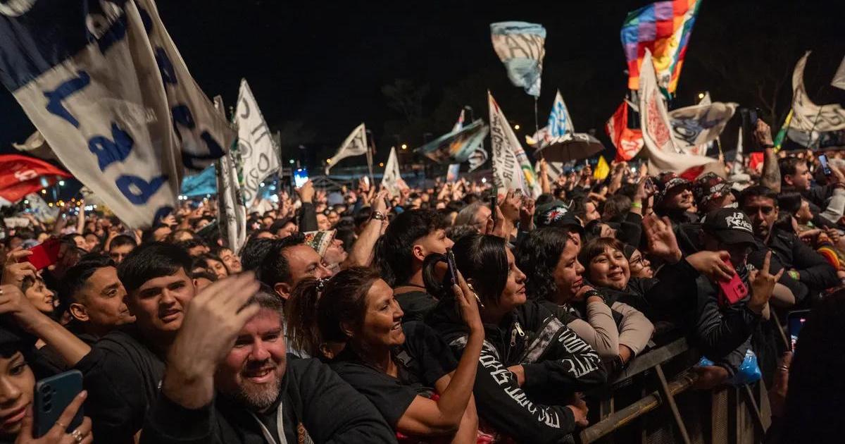 La Renga generoacute un impacto econoacutemico de 7715446256