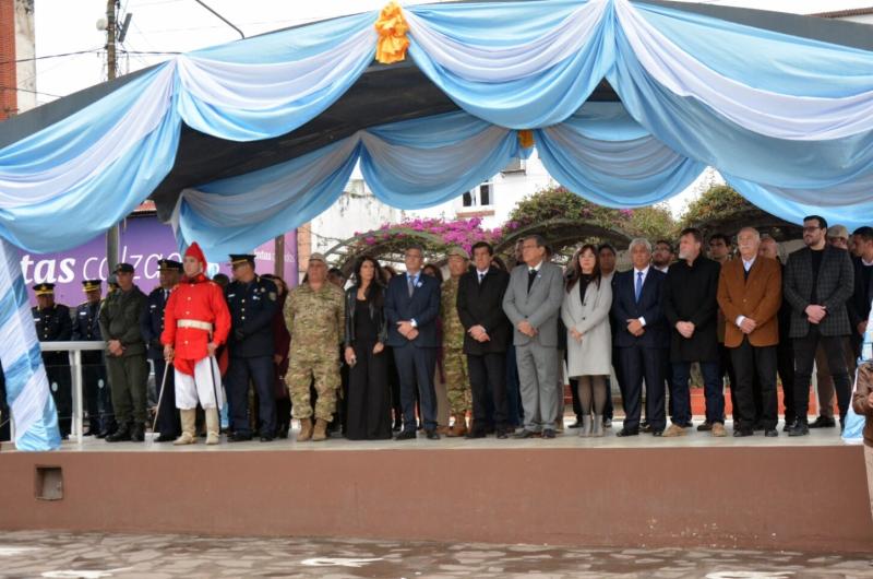 Pueblo y Gobierno evocaron al General Joseacute de San Martiacuten