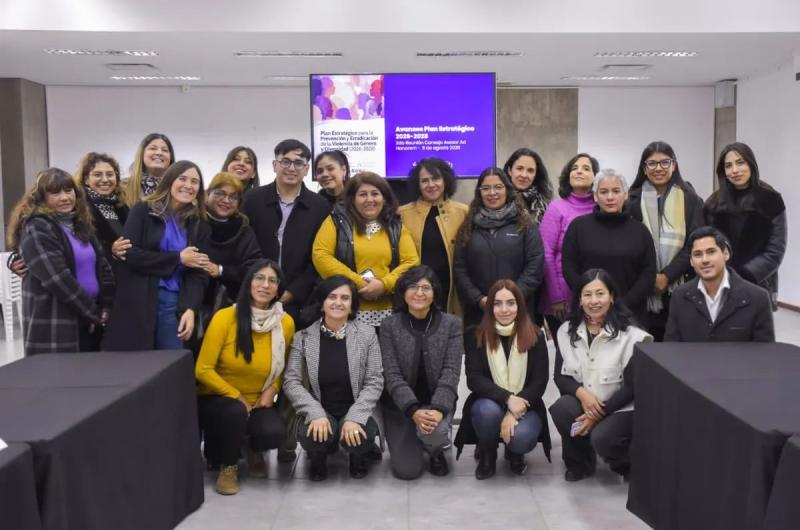 Analizaron avances de plan estrateacutegico para prevenir y erradicar la violencia de geacutenero