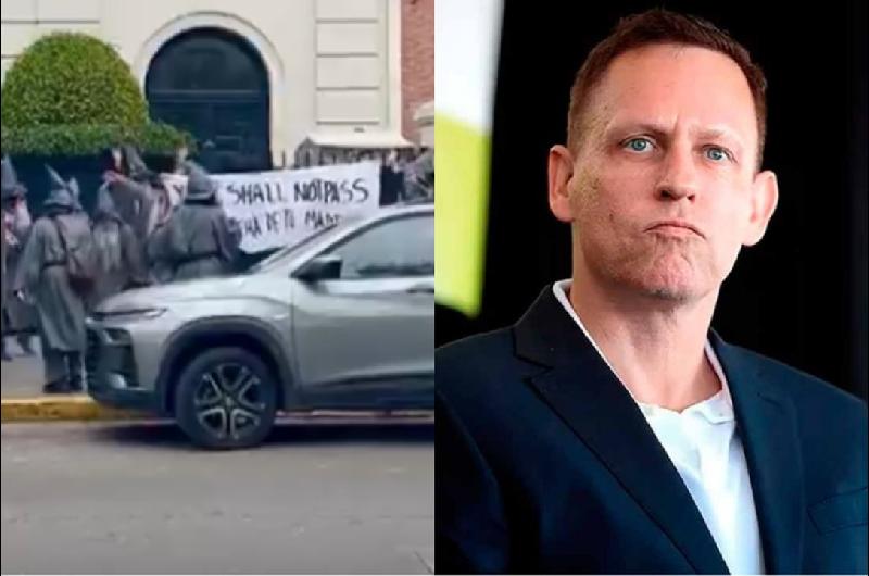 Fanaacuteticos de El Sentildeor de los Anillos protestaron frente a la casa de Peter Thiel en Buenos Aires