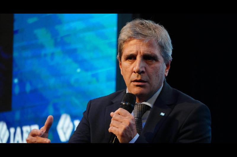El Gobierno volvioacute a alcanzar un nuevo superaacutevit fiscal en julio- la explicacioacuten de Luis Caputo