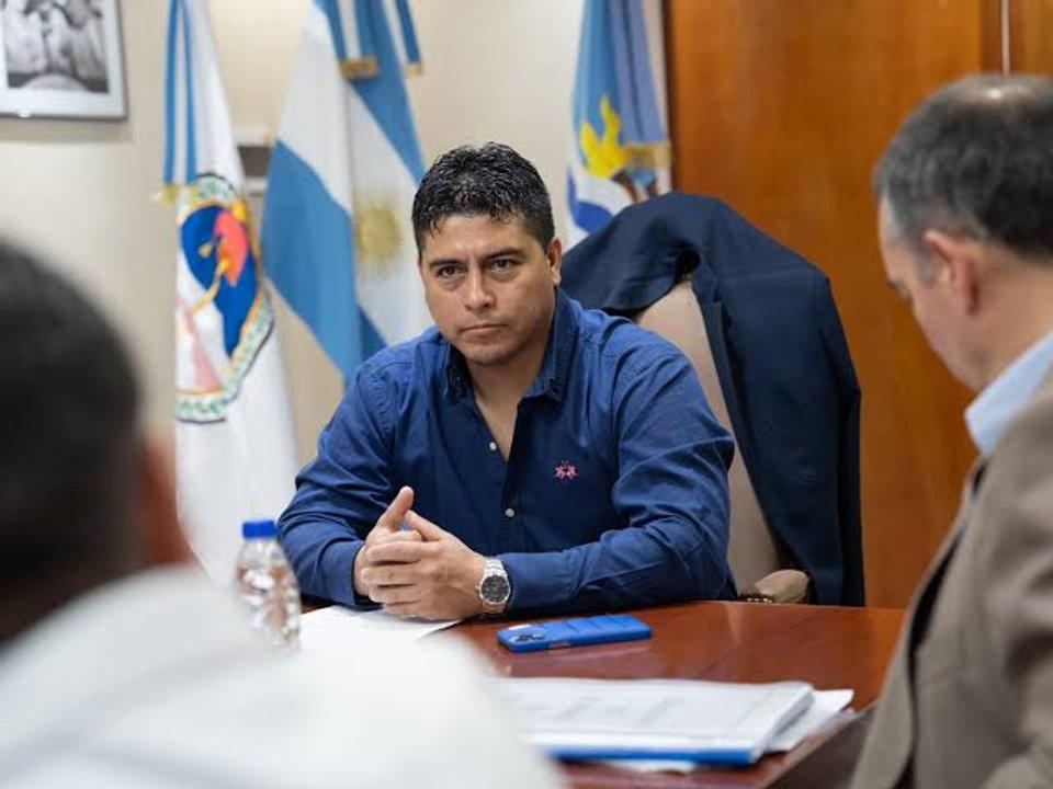Pagano vinculoacute giros a Santa Cruz con votos de legisladores de Vidal