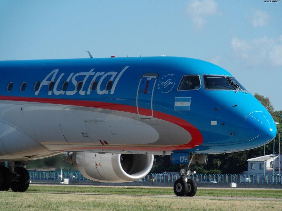 Aeroliacuteneas Argentinas- Reestructuran avales utilizados para la compra en su momento de 20 aviones Embraer