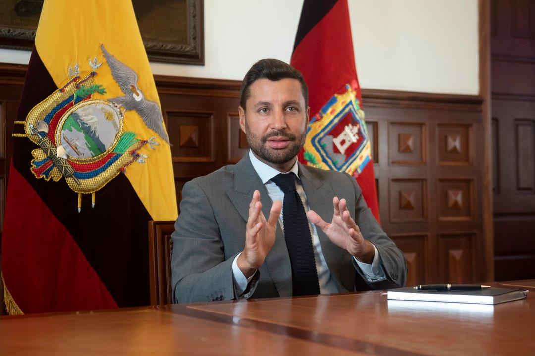 Accidente fatal en Kenia- mueren el director del CNI ecuatoriano Michele Sensi-Contugi y su esposa en choque de helicoacuteptero