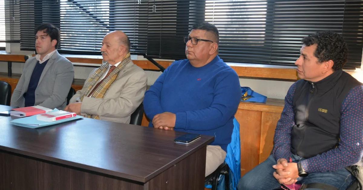 Cheques sin fondo y privatizacioacuten del Enero Tilcarentildeo