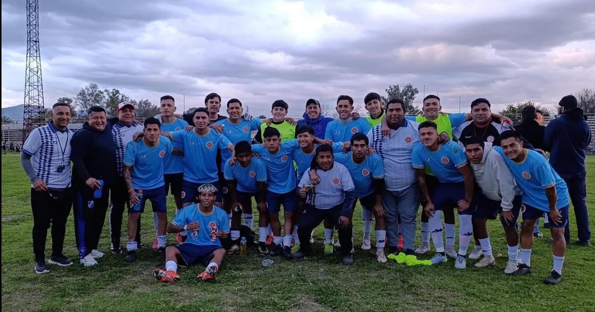La Seleccioacuten Jujentildea dio vuelta la serie y sigue en la Copa Paiacutes