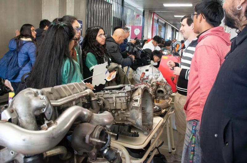 La Expo Educativa acerca a los joacutevenes la oferta acadeacutemica de la provincia