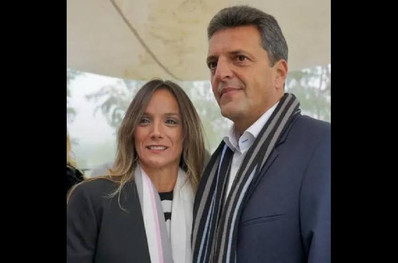 Sergio Massa y Malena Galmarini el viaje invitado por el empresario De Narvaacuteez